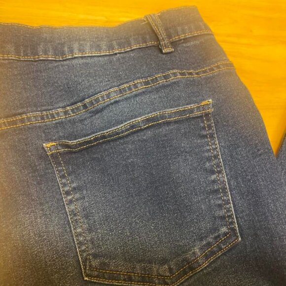 Venus Women's Jeans Size 20 - Picture 5 of 5
